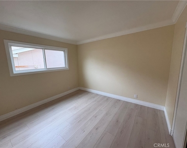 24177 Willow Creek Road - Photo Thumbnail 7