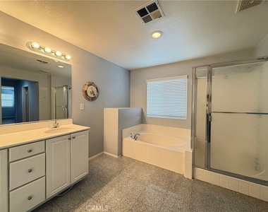 12900 Skokorat Court - Photo Thumbnail 16