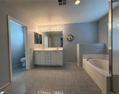 12900 Skokorat Court - Photo Thumbnail 17
