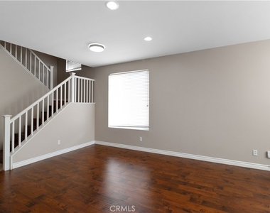 255 Roxanne Lane - Photo Thumbnail 16