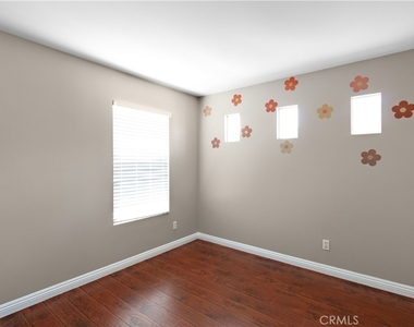 255 Roxanne Lane - Photo Thumbnail 24