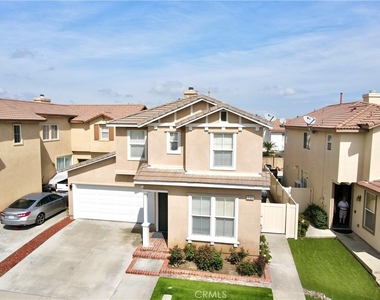 255 Roxanne Lane - Photo Thumbnail 3