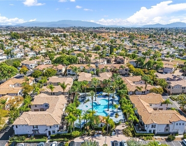 30299 Island Bay Lane - Photo Thumbnail 37