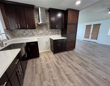 2121 E Avenue I - Photo Thumbnail 15