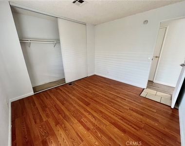 2121 E Avenue I - Photo Thumbnail 18