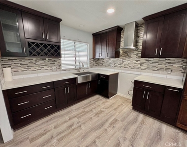 2121 E Avenue I - Photo Thumbnail 13