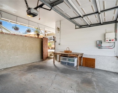 4571 Canoga Drive - Photo Thumbnail 28