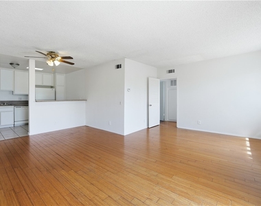 12203 Magnolia - Photo Thumbnail 5