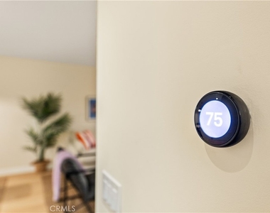 8535 W West Knoll Drive - Photo Thumbnail 36