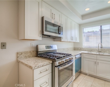 25261 Tanoak - Photo Thumbnail 14