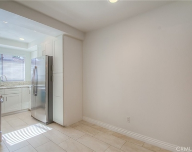 25261 Tanoak - Photo Thumbnail 13
