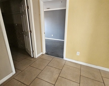 1319 E 59th - Photo Thumbnail 20