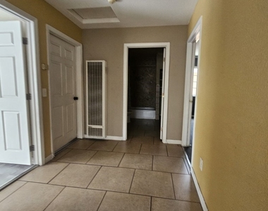 1319 E 59th - Photo Thumbnail 8