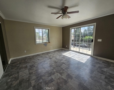 1319 E 59th - Photo Thumbnail 11