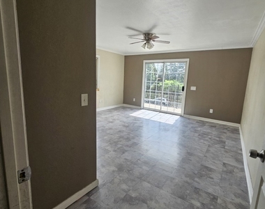 1319 E 59th - Photo Thumbnail 9