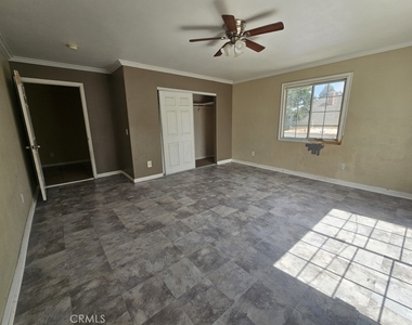 1319 E 59th - Photo Thumbnail 12