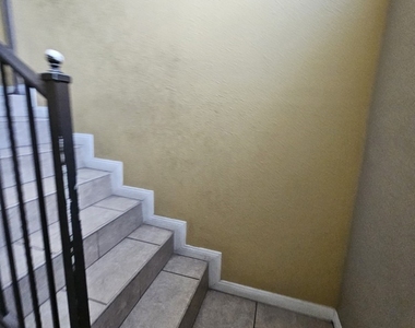 1319 E 59th - Photo Thumbnail 7