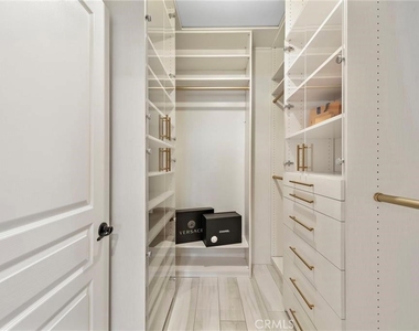 2123 Watermarke Place - Photo Thumbnail 16