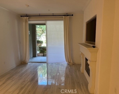 2123 Watermarke Place - Photo Thumbnail 12