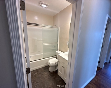210 S Bush Street - Photo Thumbnail 20