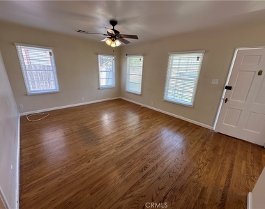 210 S Bush Street - Photo Thumbnail 6