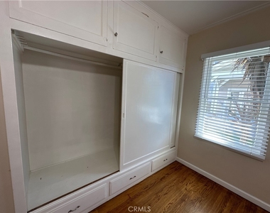 210 S Bush Street - Photo Thumbnail 18