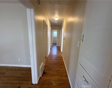 210 S Bush Street - Photo Thumbnail 13