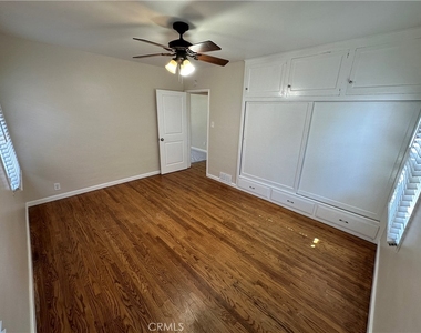 210 S Bush Street - Photo Thumbnail 16