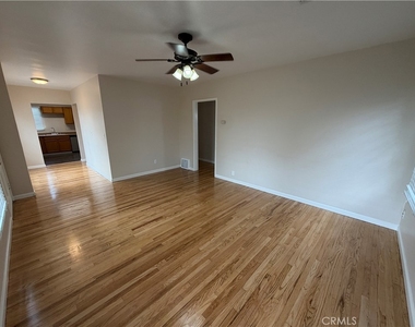 210 S Bush Street - Photo Thumbnail 8