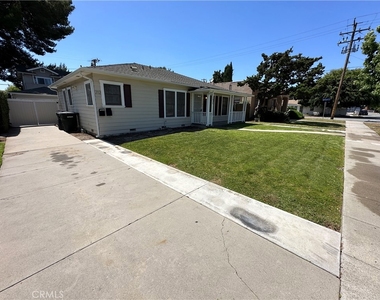 210 S Bush Street - Photo Thumbnail 4