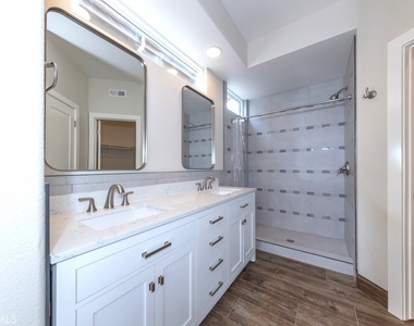 933 S Dylan Way - Photo Thumbnail 16