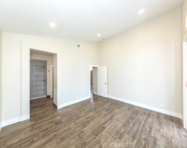 933 S Dylan Way - Photo Thumbnail 15