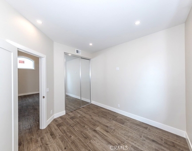 933 S Dylan Way - Photo Thumbnail 21