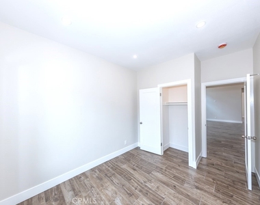 933 S Dylan Way - Photo Thumbnail 23