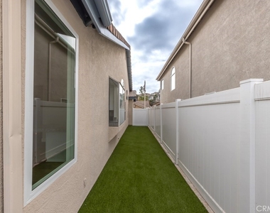933 S Dylan Way - Photo Thumbnail 32