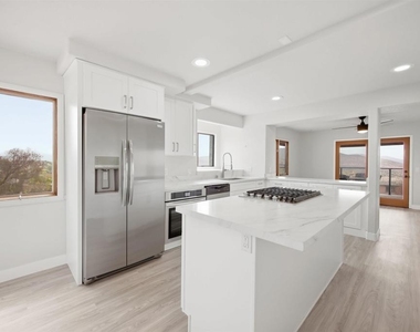 13705 Abell Drive - Photo Thumbnail 32