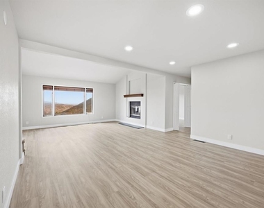 13705 Abell Drive - Photo Thumbnail 26