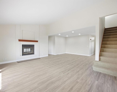 13705 Abell Drive - Photo Thumbnail 28