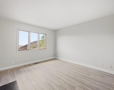 13705 Abell Drive - Photo Thumbnail 44