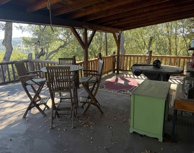 4412 Luneta Drive - Photo Thumbnail 4