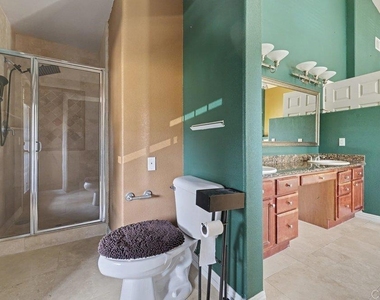 1434 Marshall Rd - Photo Thumbnail 4