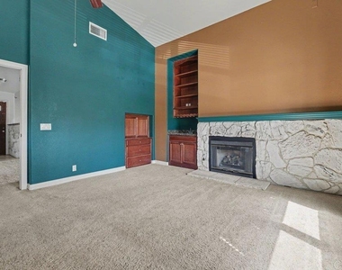 1434 Marshall Rd - Photo Thumbnail 7
