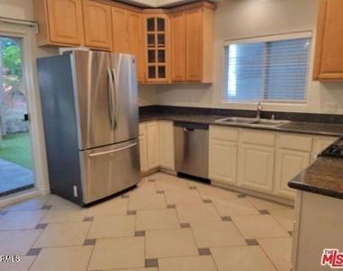 4117 Briggs Avenue - Photo Thumbnail 4