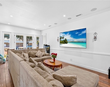 10901 Chestnut - Photo Thumbnail 7