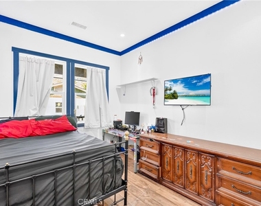 10901 Chestnut - Photo Thumbnail 21