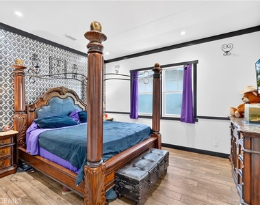 10901 Chestnut - Photo Thumbnail 15