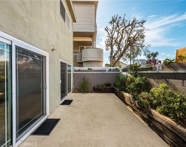 16862 12th St 1 - Photo Thumbnail 3