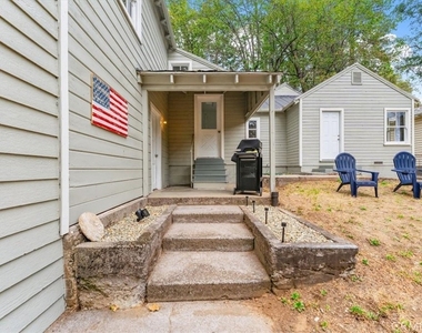 4312 Hemlock - Photo Thumbnail 14