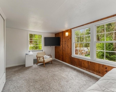 4312 Hemlock - Photo Thumbnail 25