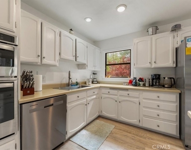 4312 Hemlock - Photo Thumbnail 18